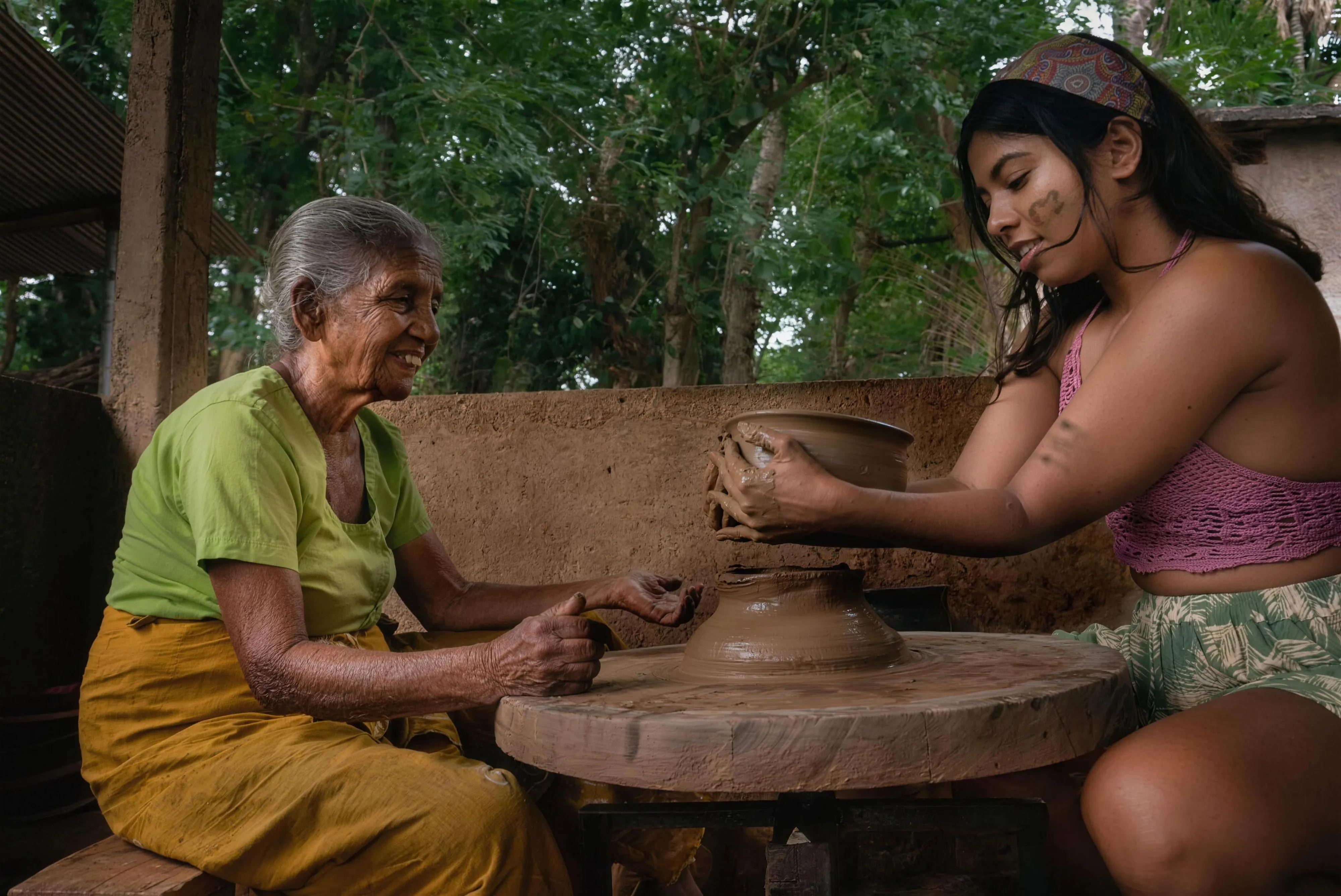 The people: Kevan's Casa, Mahiyanganaya