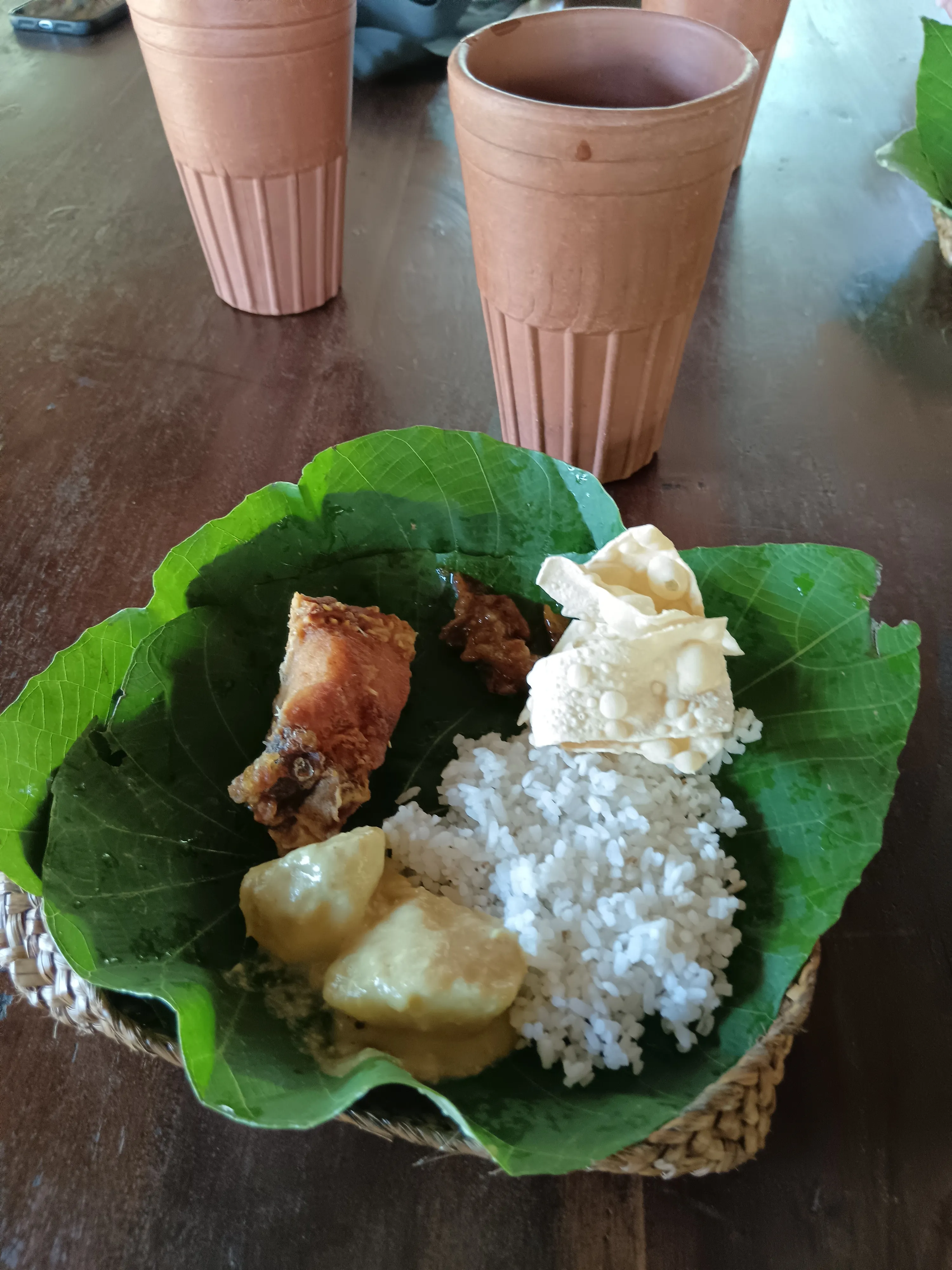 The table: Kevan's Casa, Mahiyanganaya